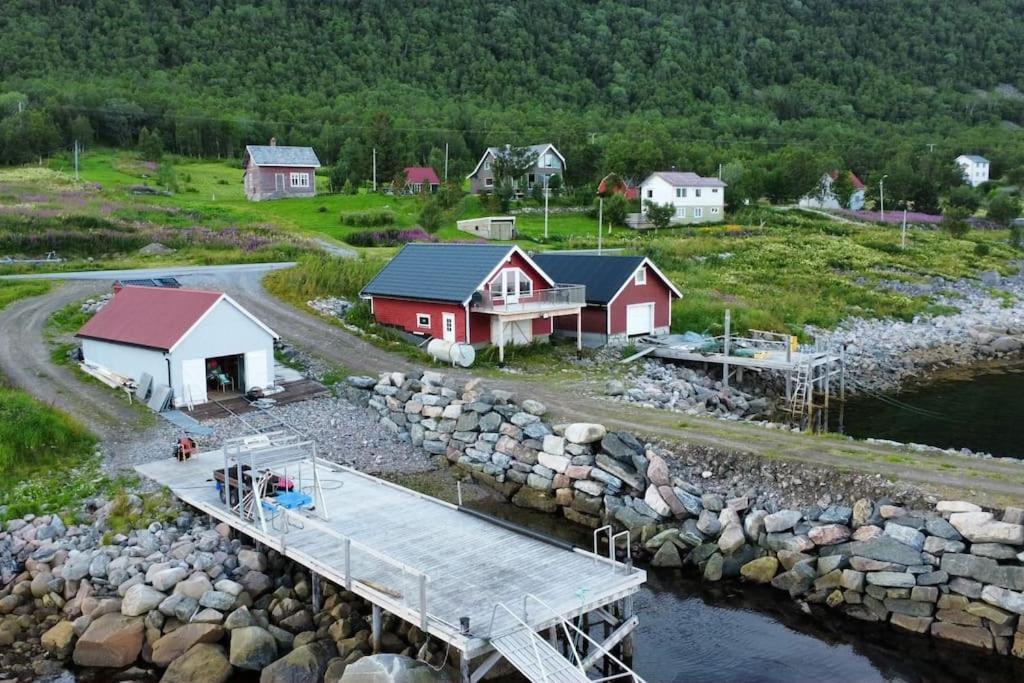 Leilighet I Rorbu Pa Kaldfarnes - Yttersia Senja Exteriér fotografie